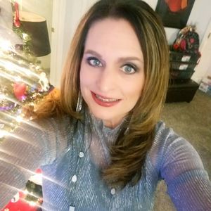 Meet your Posher, Simone